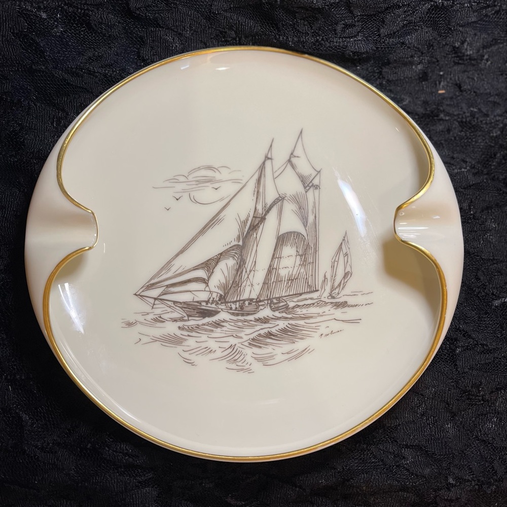 Lenox Ashtray Schooner Columbia American Cup Defender October 1871 USA Vintage